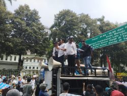 Aksi Demo Damai Di Silang Selatan, Monas Menuntut 5 Poin Ke Pemerintah