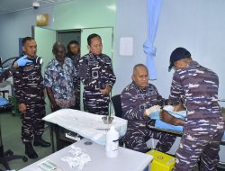 TNI AL Gelar Baksos dan Bakkes berupa Layanan Kesehatan Gratis di Wanam, Merauke