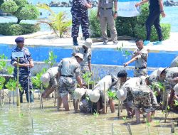 KKRI Bentuk Generasi Muda Cinta Bahari dan Tangguh Bela Negara di KRI Banda Aceh-593