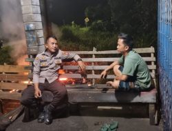 Patroli Polsek Menjalin Sambangi Pemuda Nongkrong, Ajak Jauhi Kenakalan Remaja