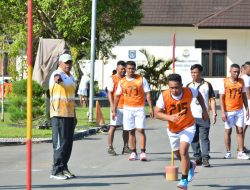 Seleksi SBP, Wakapolda Maluku Tinjau Pelaksanaan Tes Kesamaptaan Jasmani yang Diikuti 108 Personel Tamtama