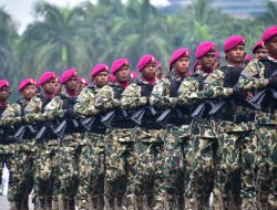 Mayjen TNI (MAR) Ili Dasili Pimpin Prajurit Matra Laut Laksanakan Defie Pasukan