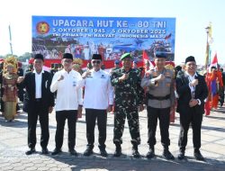 Sinergitas Semakin Kokoh, Polda Sumsel Ikuti Parade HUT Ke-80 TNI di Benteng Kuto Besak