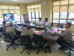 Itwasda Lakukan Anev Bersama Jajaran Laporan Pengaduan Masyarakat Via WhatsApp Resmi Kapolda Maluku