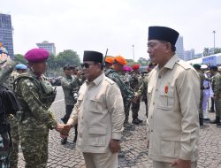 Danpasmar 1 Pimpin Prajurit Jalasena Berikan Penghormatan Kepada Presiden Republik Indonesia