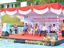 Menkomdigi Meutya Hafid Kenalkan Sekolah Garuda di Ambon, Polda Maluku Dukung Transformasi Digital Pendidikan