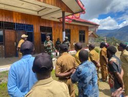 Pos Bulangkop Satgas Yonif 751/VJS Melaksanakan Anjangsana ke Distrik Okaom