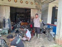 Giatkan Patroli Rutin Anggota Polsek Kuala Behe Sampaikan Himbauan Kamtibmas Kepada Warga