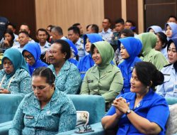 Ketua Persit KCK Cabang XVIII Kodim 1707/Merauke Ikuti Ceramah Kesehatan Dalam Rangka HUT Ke-69 Pia Ardya Garini