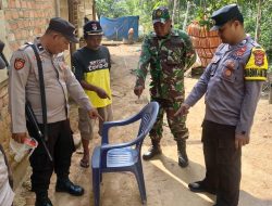 Anggota Polsek Simpang Pematang Cek TKP Percobaan Bunuh Diri Di Desa Adi Mulyo