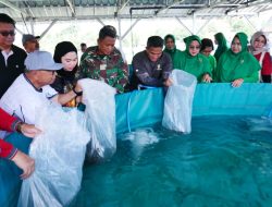 Bakti Sosial dan Senam Bersama, Warnai Acara Tanam Pohon dan Sebar Bibit Nila di Lahan Integrated Farming Kodim 0808 Blitar
