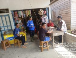 Patroli Siang, Polsek Air Besar Sambangi Warga Serimbu dan Sepangah