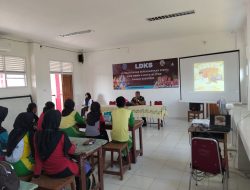 Danramil Sananwetan Beri Pembekalan Bela Negara pada Peserta LDKS SMPN 6 Kota Blitar