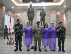 Kapusjarah TNI Pimpin Serah Terima Jabatan Waka Pusjarah TNI