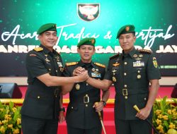 Tongkat Komando Danrem 045/Garuda Jaya Diserahterimakan, Pangdam II/Sriwijaya : “Perwira hendaknya senantiasa mampu Berpikir Kritis guna mendukung Program Strategis”