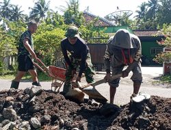 Satgas TMMD ke-126 Kodim 0818/Malang-Batu dan Warga Lebakharjo Terus Pacu Pembangunan Drainase, Capai 50 Persen
