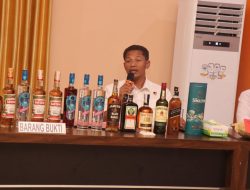 Polresta Mataram Musnahkan Ratusan Botol Miras dan 761,31 Gram Ganja Hasil Ungkap Kasus Narkoba