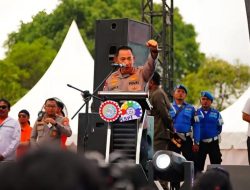 Kapolri Hadiri Apel Akbar Kebangsaan Buruh Indonesia di Bekasi, Ajak Dukung Kebijakan Pemerintah