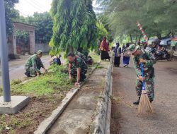 Harmoni di Pantai Sidem, TNI dan Warga Bersatu Bersihkan Jalan dan Masjid