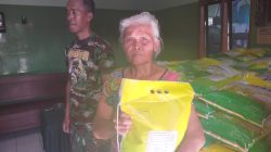 Babinsa Desa Kalipare Serka Kusdarianto Salurkan 6 Ton Beras Murah untuk Warga