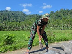 Dengan Palu Pecah Batu, Satgas TMMD 126 Kodim 0818 Wujudkan Harapan Petani Lebakharjo
