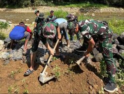 Perkuat Tebing Sungai Lebakharjo Dari Semangat Kebersamaan 
