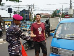 Prajurit Yonif 2 Marinir Berbagi Kebaikan Dengan Kegiatan Jum’at Berkah
