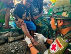 Senyuman Walesi Satgas Yonif 521/DY di Pos TNI Distrik Walesi