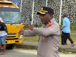 Hari ke II, Personel Polres Maybrat Laksanakan Pengamanan Ibadah KKR Dalam Rangka HUT ke-74 Theofani di Bumi A3