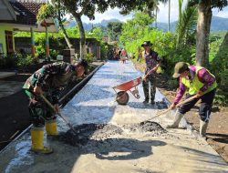 Satgas TMMD ke-126 Kodim 0818/Malang-Batu Bersama Warga Mulai Pengecoran Jalan Rabat Beton di Lebakharjo: Wujud Nyata Kemanunggalan TNI dan Rakyat