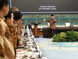 Satu Tahun Pemerintahan, Presiden Prabowo dan Wapres Gibran Pimpin Sidang Kabinet Paripurna: Refleksi Kinerja dan Penguatan Semangat Pengabdian