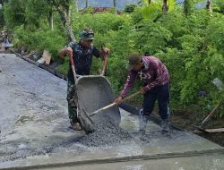 Keringat dan Semangat Gotong Royong Satukan Prajurit dan Warga Krajan 1A, Akses Desa Kian Terbuka.