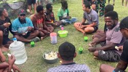 Wujud Kedekatan dan Kehormanisan Masyarakat Dengan Satgas Yonif 521/DY Melalui Olahraga Bersama