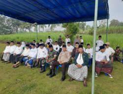 Sinergi TNI–Polri di Hari Santri Nasional 2025, Danramil dan Kapolsek Kalipare Hadiri Apel di Lapangan Cungkal Desa Sumberpetung