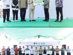 Kepala BNNP Menyaksikan Penyerahan Bantuan Dua Unit Kapal Layanan Kesehatan Bergerak Baznas kepada Pemkab Kepulauan Talaud dan Pemkab Kepulauan Sangihe