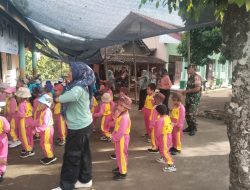 TNI Dan TK Darma Wanita Serang Gelar Edukatif Tanamkan Cinta Tanah Air Sejak Dini