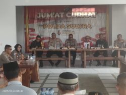 Ditlantas Polda Sultra Ikuti Giat Jumat Curhat Bersama Masyarakat Kelurahan Baruga