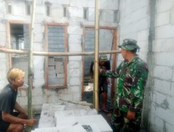 Satgas TMMD Kodim Boyolali dan Warga Kompak Rehap Rumah Ibu Siti di Ampel