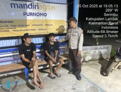 Saat Patroli Malam, Petugas Sapa Warga dan Sampaikan Pesan Kamtibmas