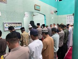 Kapolda Maluku Ajak Jamaah Sholat Subuh Masjid As-Syifa Air Kuning Perkuat Hubungan Toleransi Beragama