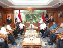 Mendagri Terima Kunjungan Menpora, Bahas Penguatan Industri Olahraga di Tanah Air