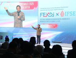 Mendagri Minta Pemda Perkuat Literasi Keuangan Digital untuk Perluas E-Government dan Tingkatkan PAD