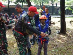 Jalin Silaturahmi dan Pererat Kekeluargaan, Prajurit Kompi Markas Yonif 2 Marinir Laksanakan Makan Bersama