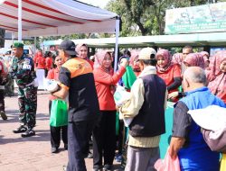 Pangdam I/BB dan Ketua Persit KCK PD I/BB Hadiri Olah Raga Bersama dan Jumat Berkah