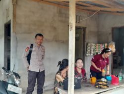 Patroli Sambil Edukasi, Polsek Sebangki Ajak Warga Lawan Hoaks!