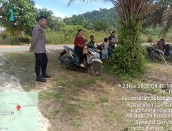 Patroli Siang Polsek Sebangki, Ajak Warga Tingkatkan Kewaspadaan dan Keselamatan di Jalan Raya