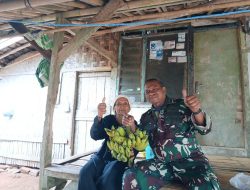 Anggota Satgas TMMD ke-126 Terima Ucapan Terima Kasih dari Warga Desa Cikeuntrung