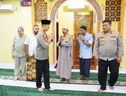 Sholat Subuh di Masjid Nurul Mujahidin Kapolda Maluku Ajak Warga Perkuat Toleransi dan Keamanan