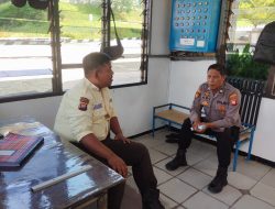Ciptakan Rasa Aman, Polsek Mandor Intensifkan Patroli dan Komunikasi dengan Satpam