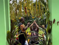 Pos Iwur Satgas Yonif 751/VJS Gelar Doa Bersama & Syukuran Jembatan Iwur di Serumkubin